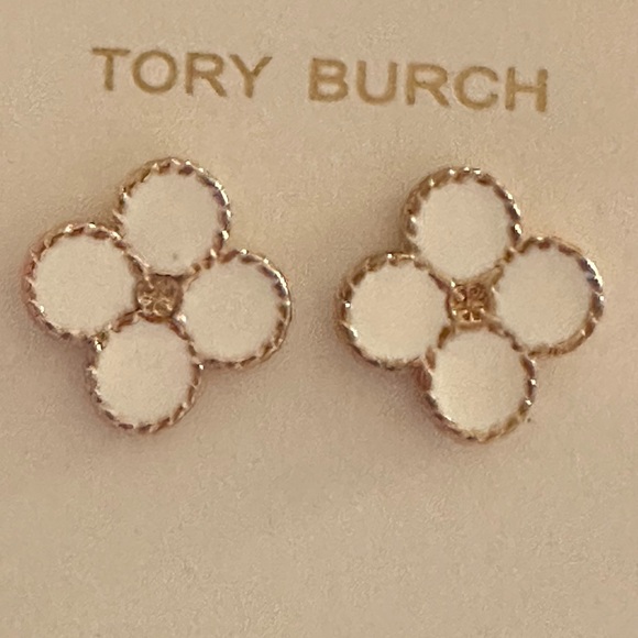 Tory Burch white enamel clover style Logo stud earrings - Picture 3 of 7